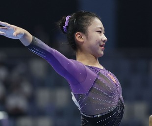 扑克里如何避免过度自信（扑克游戏中防止自信过度的策略）