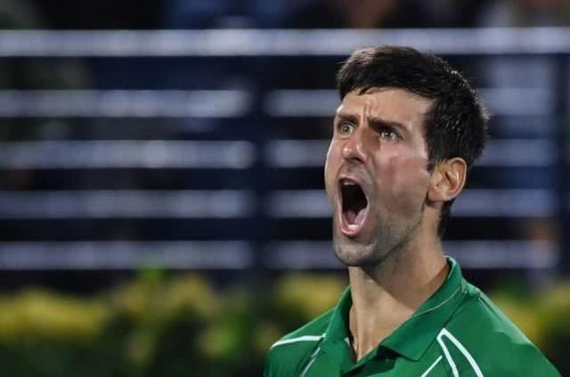 她们在底线 她们在底线