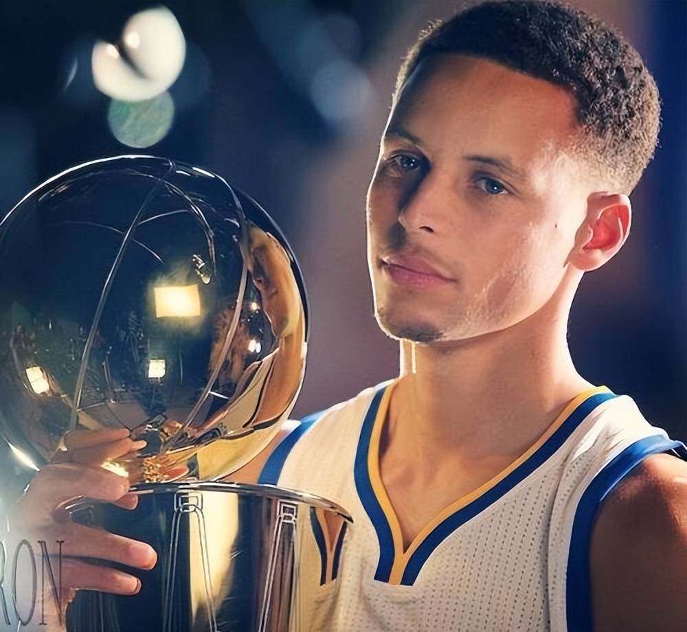 众关注的首 众关注的首